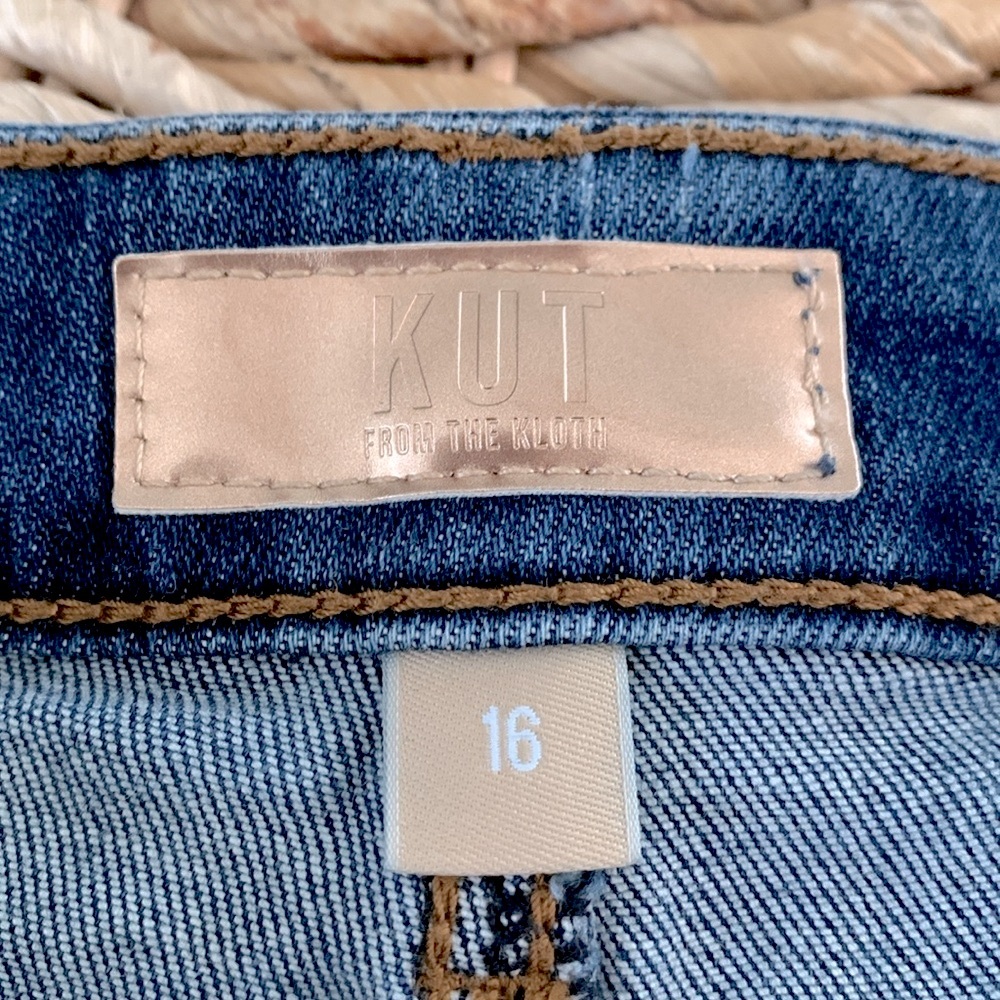 Kut from the Kloth Charlotte Wide Leg High Rise - Picture 12 of 16
